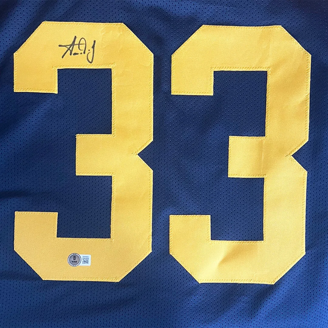 Aaron Jones Signed Green Bay Throwback Football Jersey (Beckett)