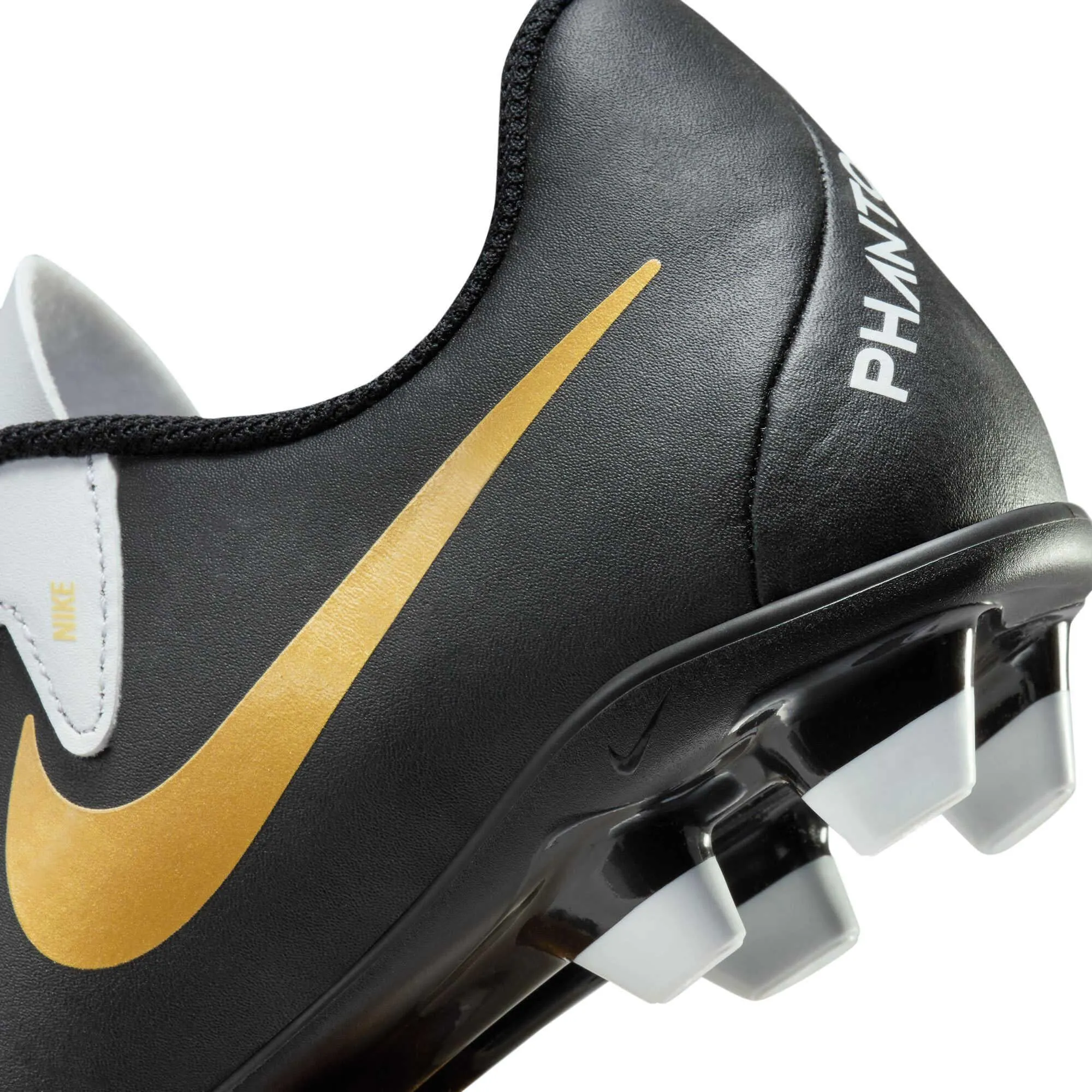 Jr. Phantom GX 2 Club Little/Big Kids' MG Low-Top Football Boots