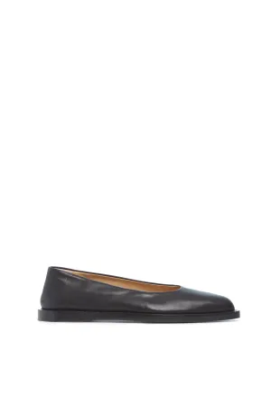 Kati Ballerina Flat Shoe in Black Leather