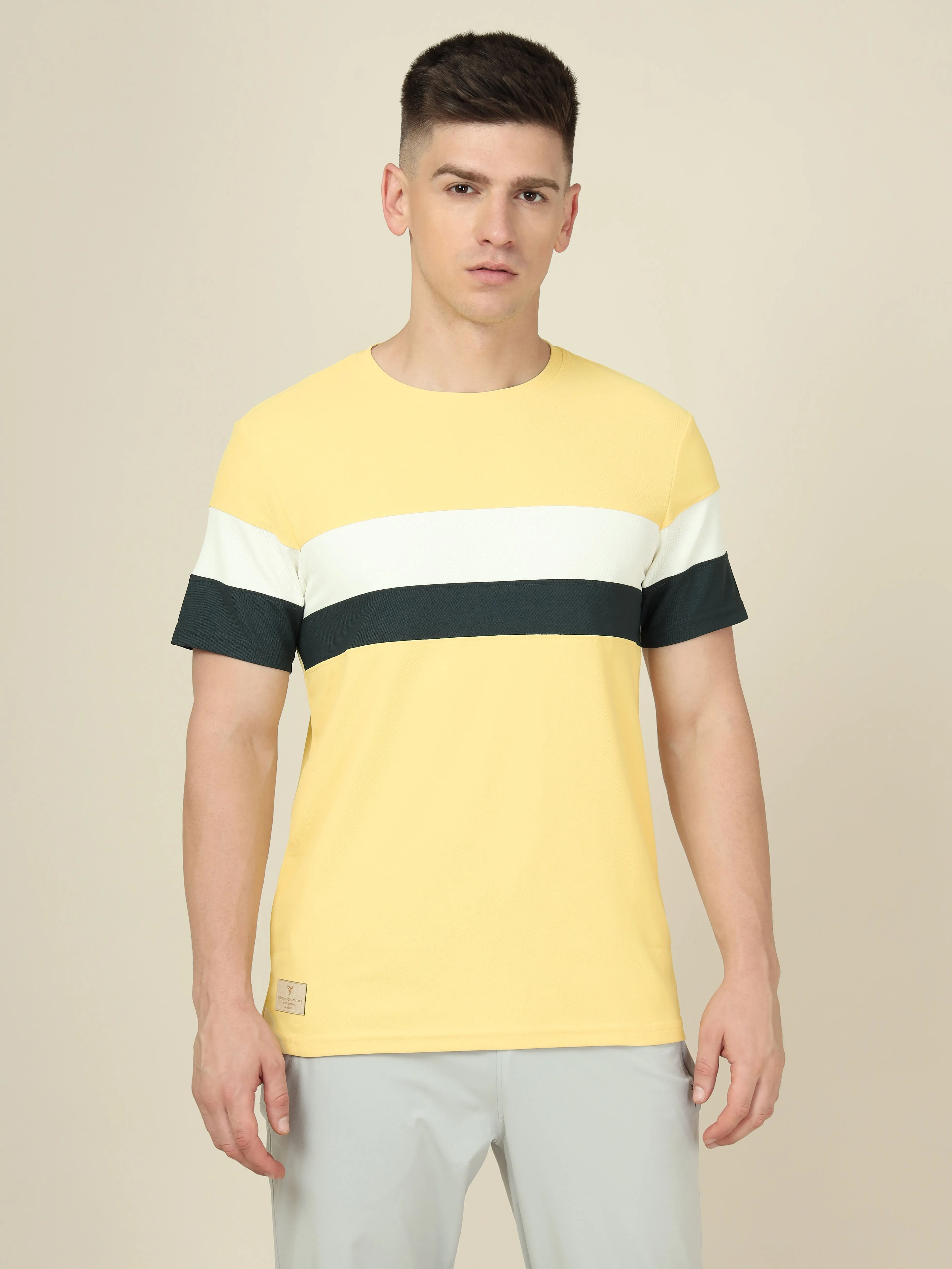 Men Colorblock Slim Fit Crew Neck T-shirt with MATPIQ