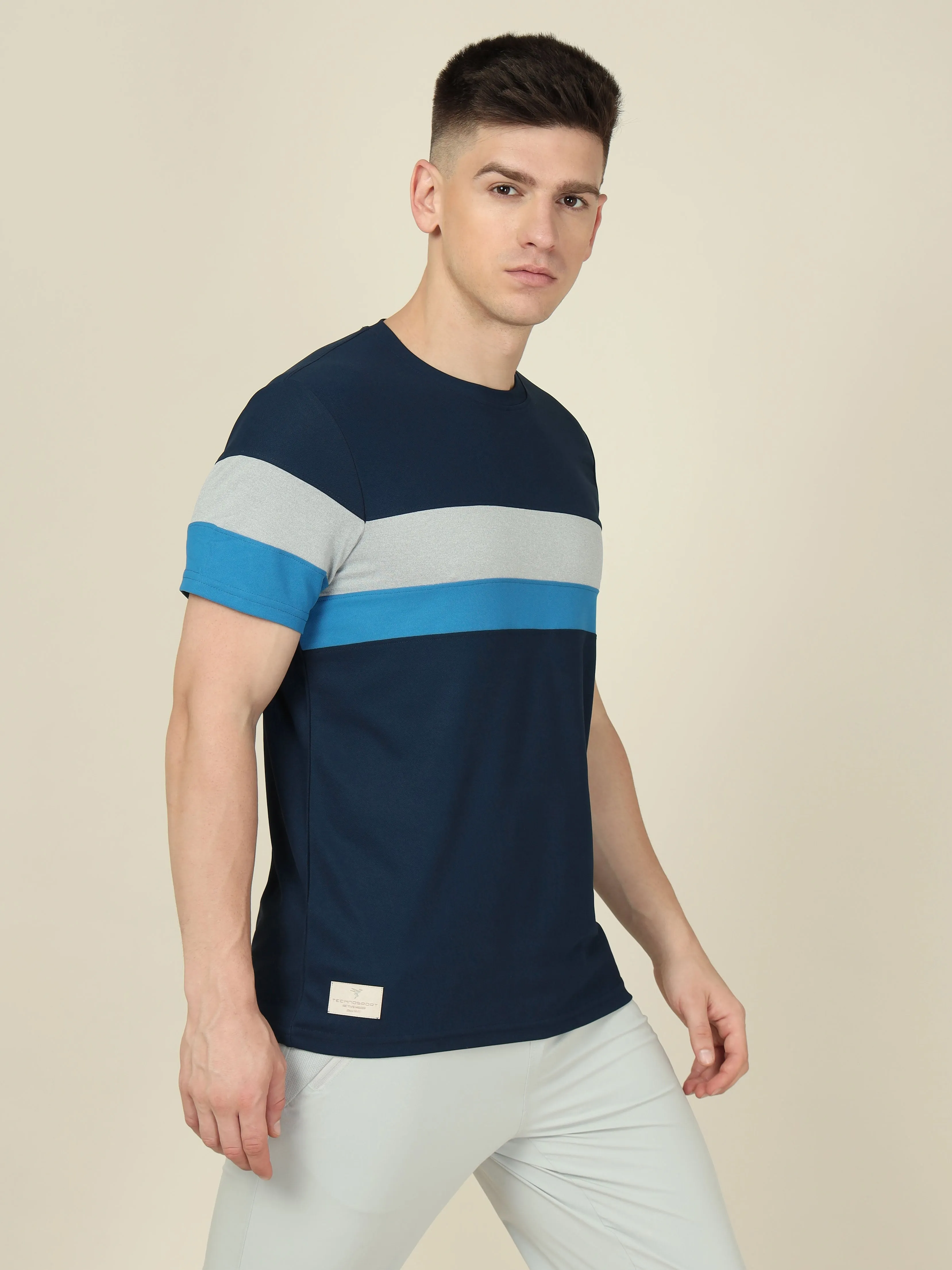 Men Colorblock Slim Fit Crew Neck T-shirt with MATPIQ