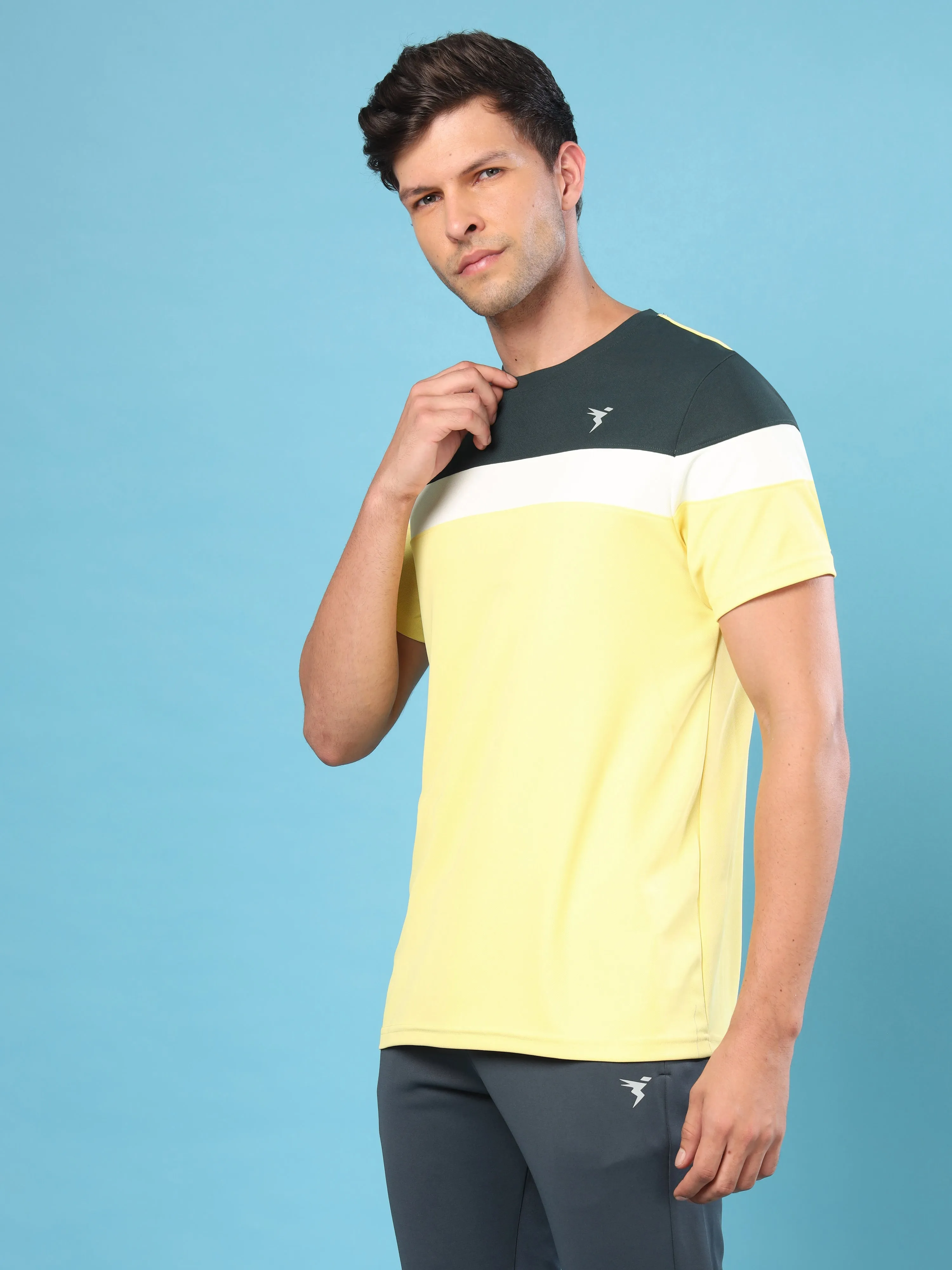 Men Colorblock Slim Fit Crew Neck T-shirt with MATPIQ