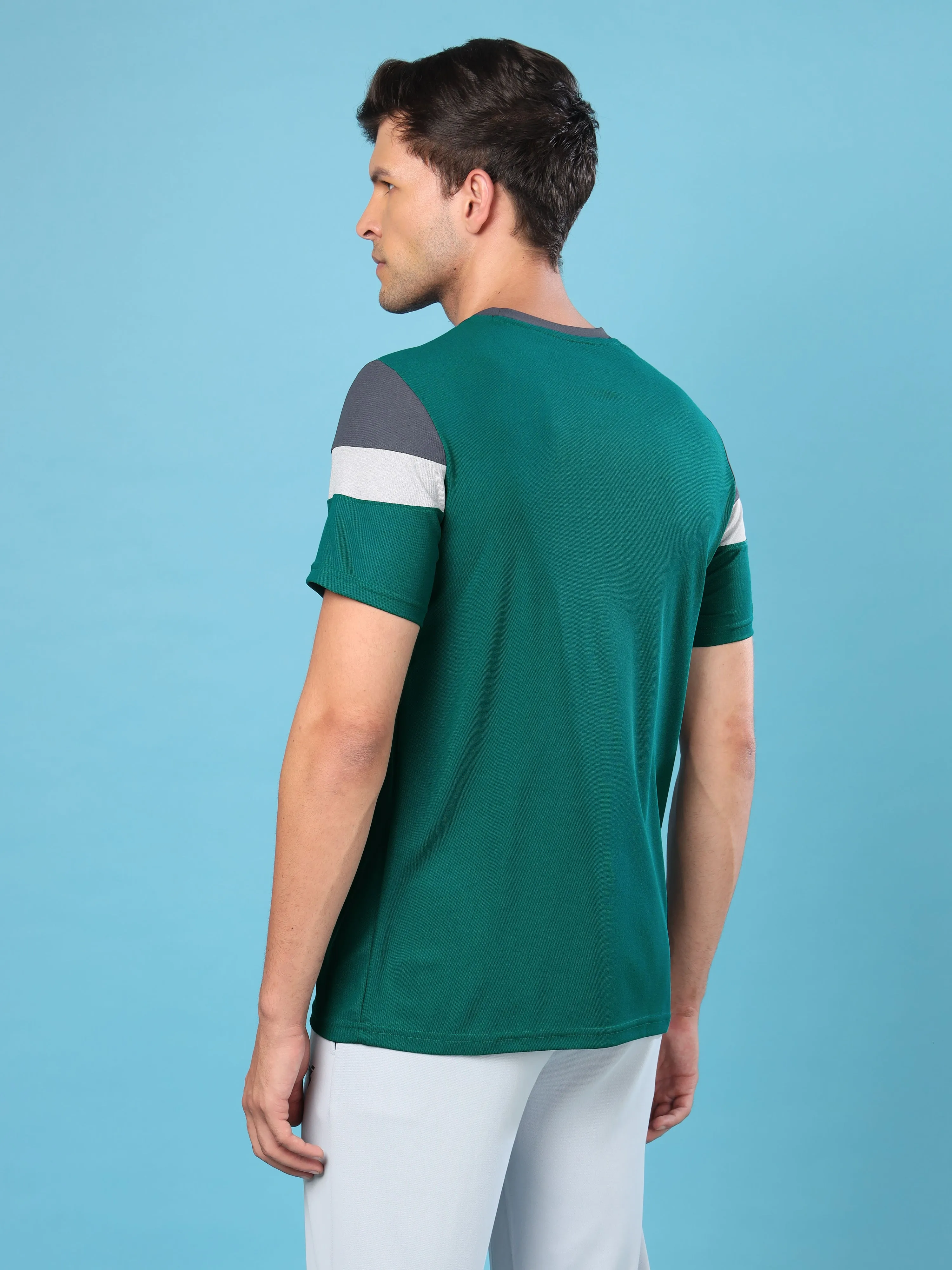 Men Colorblock Slim Fit Crew Neck T-shirt with MATPIQ