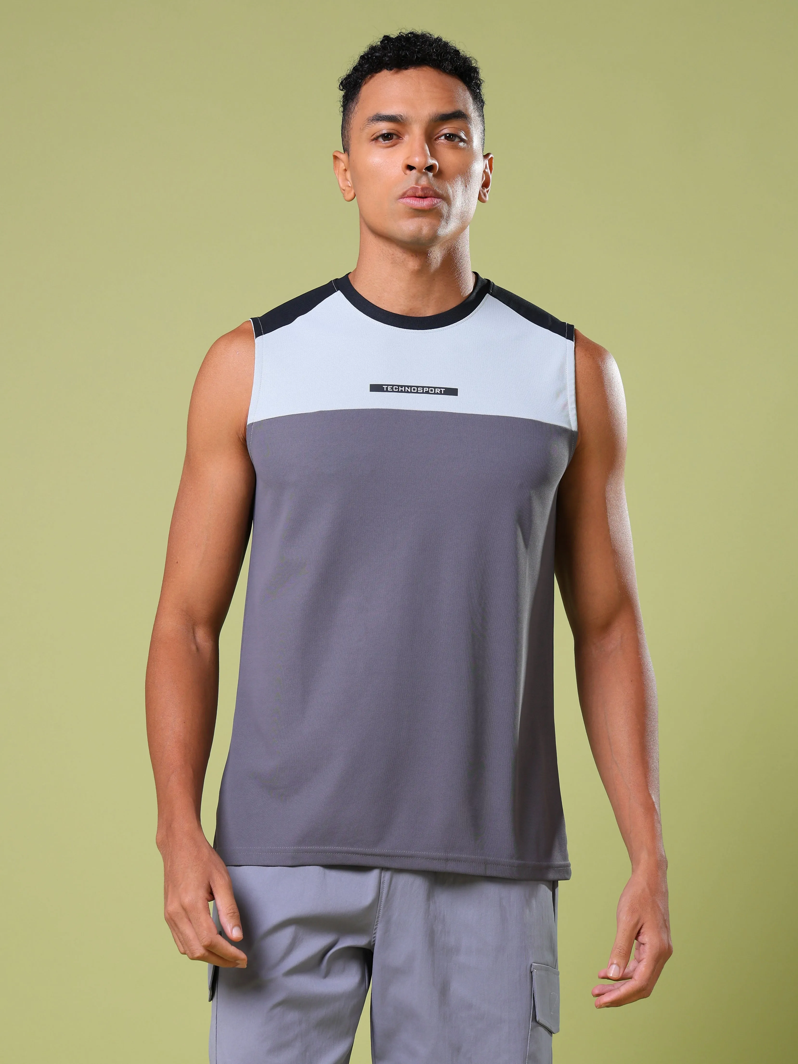 Men Colorblock Slim Fit Round Neck Sports Innerwear Vest with MATPIQ