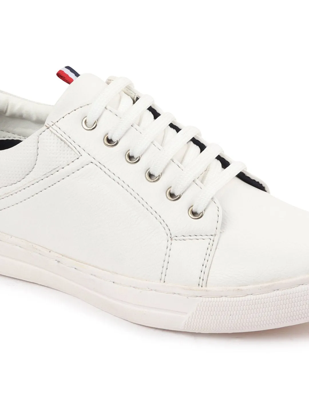 Men White/Navy Classic Lace Up Sneakers