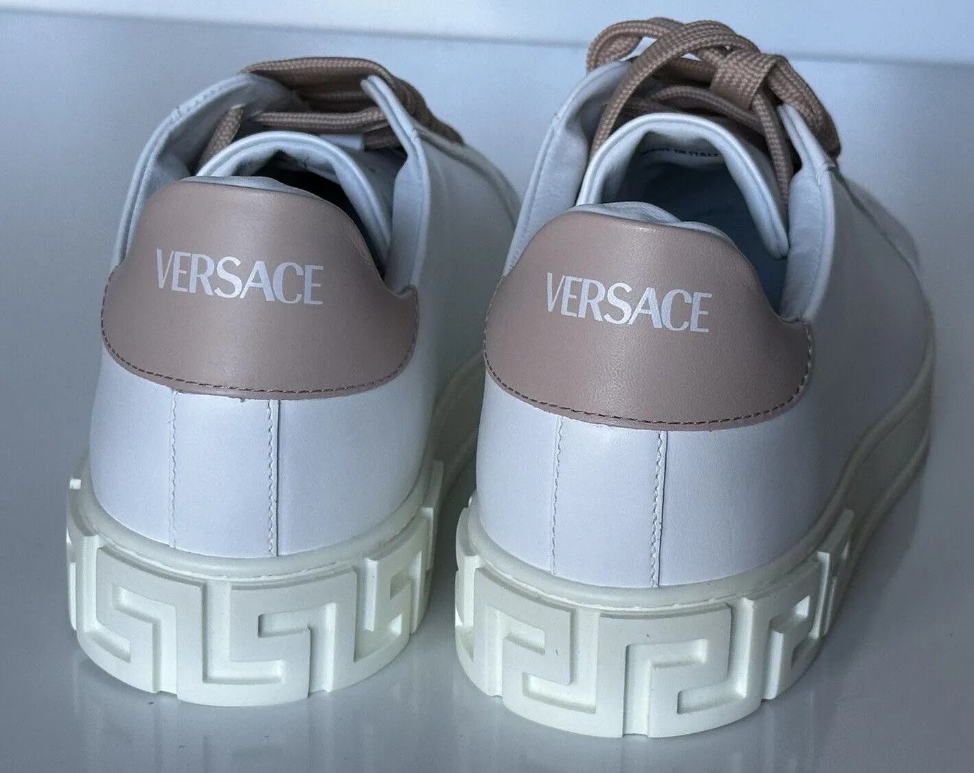 NIB $750 Versace Low Top Women's White Leather Sneakers 9 US (39 Eu) 1008962 IT