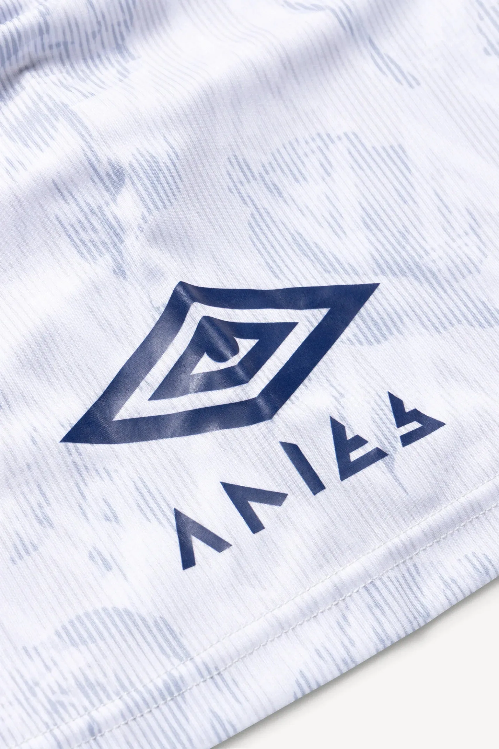 WHITE ROSES SS FOOTBALL JERSEY / ARIES x UMBRO