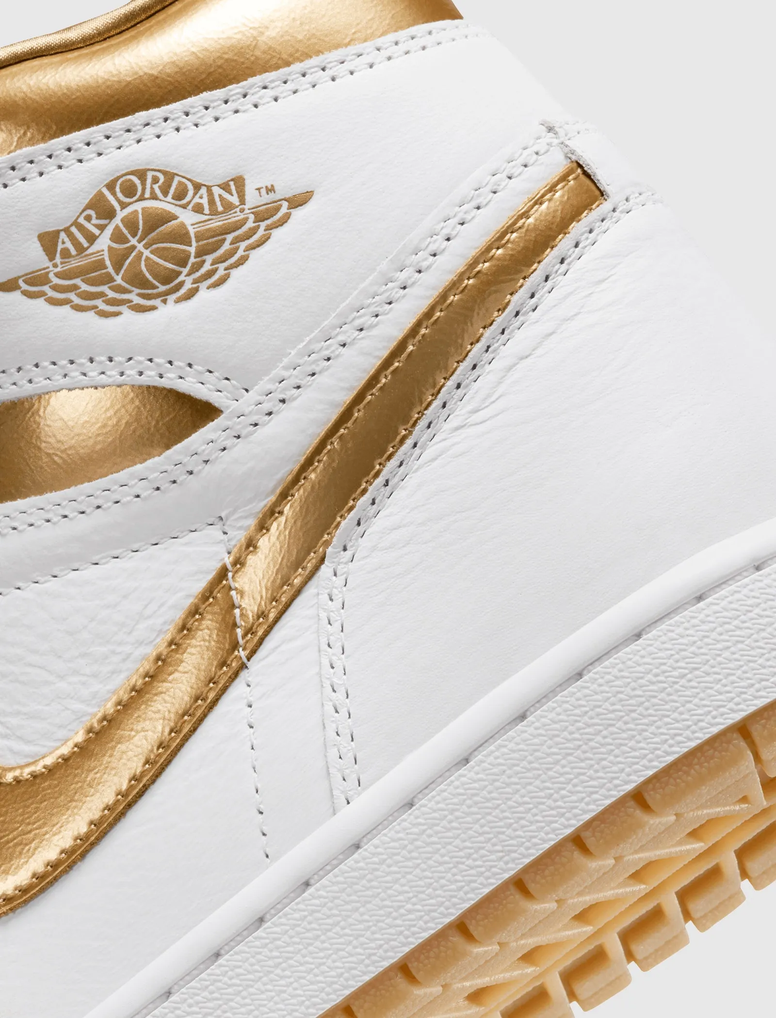 WOMEN'S AIR JORDAN 1 RETRO HIGH OG "METALLIC GOLD"